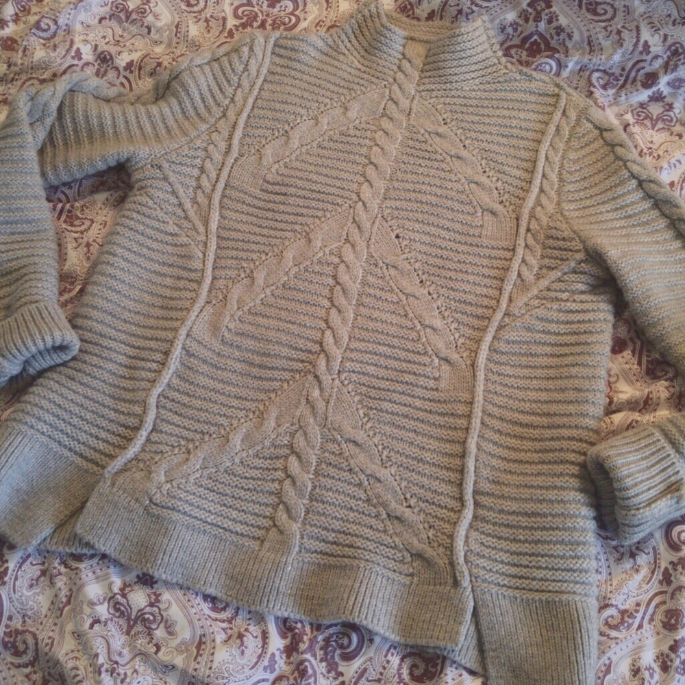 Chonky mock neck Sweater